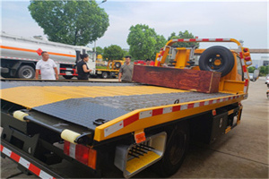 广陵区附近拖车电话号码服务