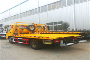 广陵区附近拖车救援搭电